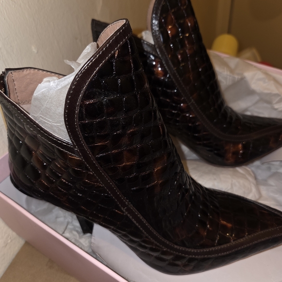 Louise et Cie Black and Brown Croc-Embossed Heeled Boots - Picture 2 of 3